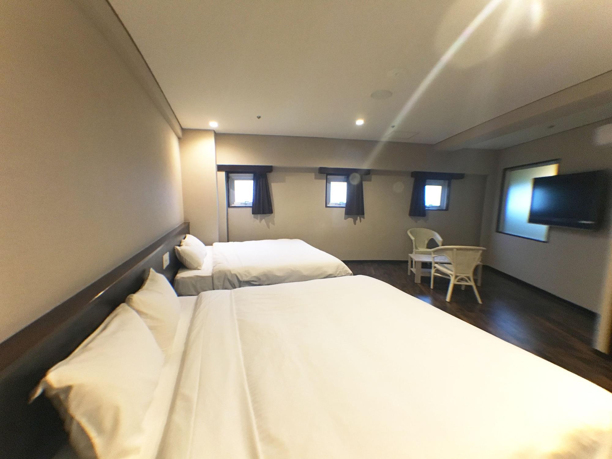 Rycom Crystal Hotel Окинава Экстерьер фото
