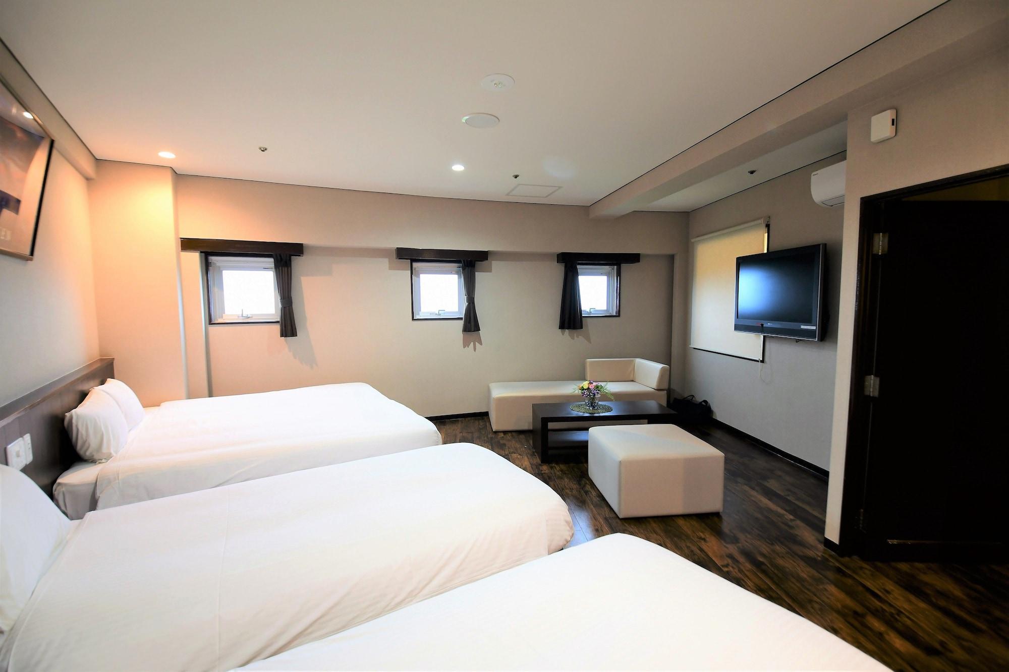 Rycom Crystal Hotel Окинава Экстерьер фото
