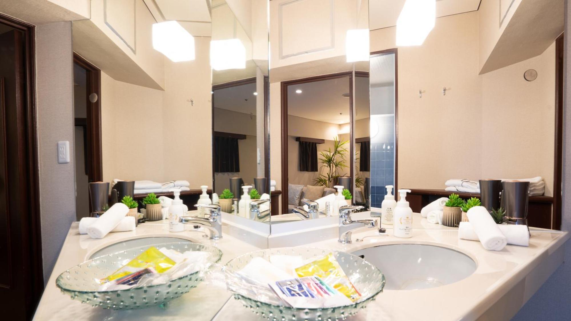 Rycom Crystal Hotel Окинава Экстерьер фото